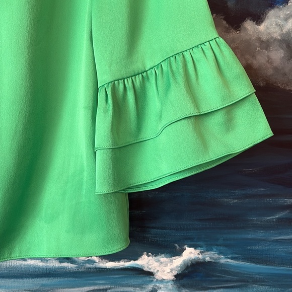 Lilly Pulitzer Christie Emerald Green Top - Picture 4 of 9